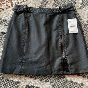 NWT free people faux leather skirt 4